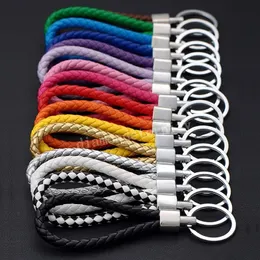 Högkvalitativ flätad PU Läder Keychain Kvinnor Män Solid Färg Vävnad Rope Key Ring Unisex Bil Key Holder Mode Tillbehör