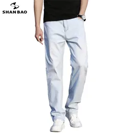 Primavera verão fina reta solta luz azul jeans juventude roupas de algodão masculino jeans tamanho grande tamanho 40 42 44 211108