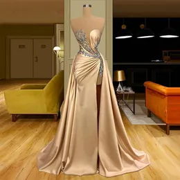2023 Champagne Gold Evening Dresses Sexy Illusion Sheath Long Prom Gown Applique Beading High Split Satin Party Gowns With Overskirt