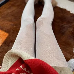 Strumpor för kvinnor Sexiga insatser Fashion Luxurys Andas Designers Sock Ben Tights Kvinnor Vinter Varmt brev Tryckta strumpor