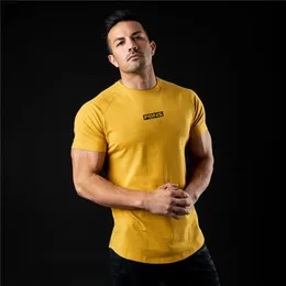 Summer Men T Shirt Siłownie Fitness Krótki rękaw T-shirt Mężczyzna Szybki Kulturystyka Trening Trójnik Topy Odzież sportowe Koszulki męskie