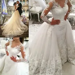 2022 V Neck Lace Bröllopsklänning med avtagbara tåg Långärmade Kapell Brudklänningar Muslim Arabiska Dubai Bride Dresses Custom Made Vestidos de Novia