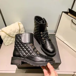 Lyxmärke Skor Designer Stövlar Höga Klackar Och Äkta Läder Utomhus Mode Kvinnor Boot 012