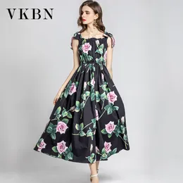 VKBN Summer Dress Mulheres Spaghetti Strap Slash Pescoço Elástico Cintura FShão Rosa Impressão S Manevos Vestidos Longo 210507