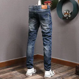 Jeans masculinos estilo italiano moda homens angustiados liso elástico fino ajuste rasgado retro azul escuro vintage designer casual calças212u