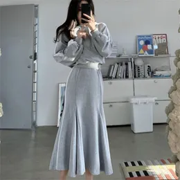 Korean Fashion Autumn Winter Lady sports Skirt 2 Piece Set Casual Hooded Top + High Waist Mermaid Suit Women Clothing 210519