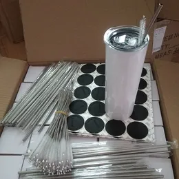 Stock 20oz Sublimacja Proste Tumblery Blank Skinny Tumbler z Metalowymi Słomunami Szczotki Szczotki Ze Stali Nierdzewnej Butelka Biała Wody Double Wall Pictuum Pictuum Cups