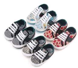 Noworodków Dziewczyny First Walkers Soft Sole Sole Plaid Baby Buty Niemowlęta Casual Casual Sneakers 0-18 miesięcy, 4Colour