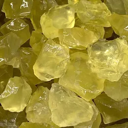 Piedra de cristal amarillo natural irregular Piedras joyas afortunadas para collares colgantes hechos a mano Joyería de la energía de yoga que hace la decoración del jardín de la casa