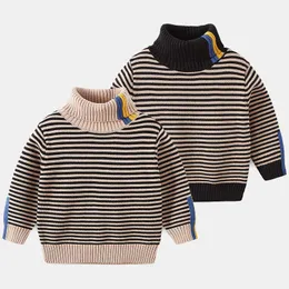 Vinter varm 3 4 6 8 10 12 år Teenage Tjockning Hög nacke Strikkad Turtleneck Färg Striped Tröja för Baby Kids Boys 210529