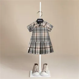 2021 New Kids Designer Clothes Plaid Dresses Princess Party Pleated Dress for Teenage Girls Birthday Wholesale Summer Clothing Q0716