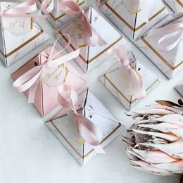 Triangular Pyramid Marble Candy Box Wedding Favors and Gifts Boxes Chocolate Box Bomboniera Giveaways Boxes Party Supplies 211108