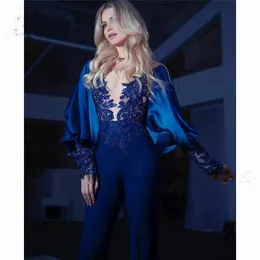 2022 Blå Formella Klänningar Kväll Jumpsuit Wear Lace Appliques Beaded Deep V Neck Byxor Passar Prom Dress Women Special Occasion Party Gowns med puff långa ärmar