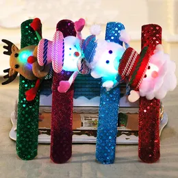 LED Çocuklar Bilezik Chirstmas Elband Bileklik Karikatür Geyik Santa Claus Kardan Adam Pat Daire Parti Malzemeleri Noel Süslemeleri DH0184