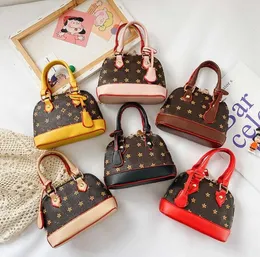 Borsa a conchiglia per bambini alla moda borsa a tracolla in pelle PU stampata per bambini di lusso borsa a tracolla singola da donna firmata borsa mini rossetto