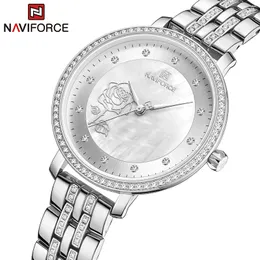 Naviforceの花の女性は上のブランドの高級女性のファッションのステンレス鋼のクォーツ時計女性の防水ガール腕時計210517