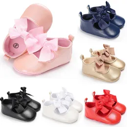 Emmababy Bahar Sonbahar Toddler Bebek Kız Prewalker Ayakkabı Çocuk Kız Flats Ayakkabı Prenses Parti Ayakkabıları FUAX Deri Yay G1023 Oymak