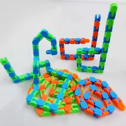 Wacky Tracks Snap and Click Fidget Toys DIY Kids Autism Snake Puzzles Sensory Educational Decompression Toy FY7623