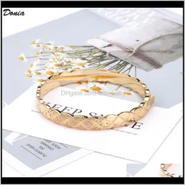 Браслеты браслеты сдают доставку 2021 Donia Jewelry Tri Color. Объекта. Преувеличенное алмазное микроавторан