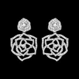 Rose Series Örhängen Piagidens officiella reproduktioner Toppkvalitet 18K guldpläterad Sterling Silver Luxury Smycken Solljus Varm Varumärke Örhängen Damer Utsökt Present