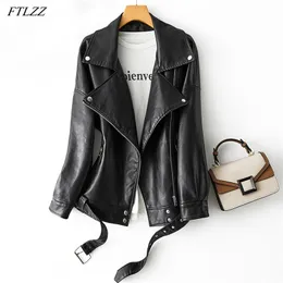 Spring Women Overiszed Turndown Collar Faux Soft Leather Jacket med Belt Moto Biker Loose Black Pu Coat Outwear 210430