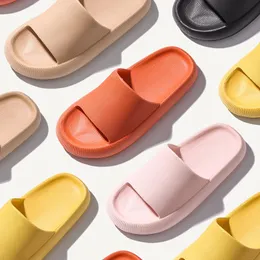 Tofflor inomhus badrum Kvinnor Tjock Non-Slip Hem Anti-Slip Deodorant Slides Män Ladys Heighten Soft Shoes Sandaler 2021