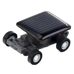 Rolig nyhet leksaker Energidriven racing Mini Solar Car Power Robot Bug Education Gadget Toy for Children