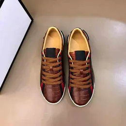 Sapatos de corrida masculinos de luxo com estampa retrô e cano baixo, malha sem cadarço, moda feminina, misto, respirável, mVCX0007