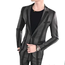 Striped Slim Fit Two Piece Pook Coat Set Mäns Höst British Style Young Blazers Jacket Byxor Business Wedding Dress Clothing X0909