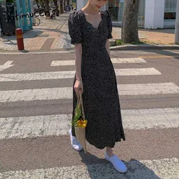 Yitimuceng Vintage Floral Print High Waist Dresses Women Puff Sleeve Black A-Line Boho Summer Korean Elegant Midi Dress 210601