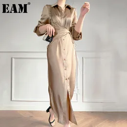 [EAM] Donna Champagne Telai di seta Elegante abito sottile Risvolto Manica lunga Vestibilità ampia Moda Primavera Autunno 1DD7317 21512