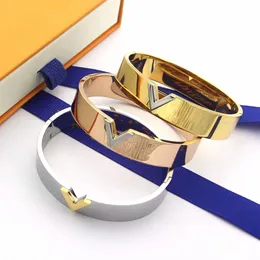 Fashion V Letter Bangle Bracelet Luxury Brand Men Women Fashion Bracelets Accessories Party Wedding Valentine's Day Gifts