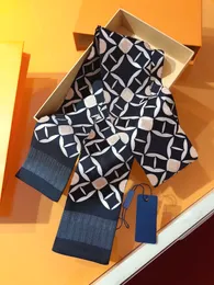 Mode High-End-Markenschal Designer Damenschals Klassische Handtasche Schals Stirnband Hohe Qualität Seidenmaterial Gedruckt Brief Halstuch 120 * 8 cm