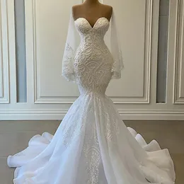 3D Kwiatowy Aplikacje Syrenka Smoking Ślubna Sheer Sweetheart Neck Długim Rękawem Suknie Ślubne Szaty De Mariée Koronki Frezowanie Bride Suknie