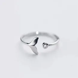 Ny ankomstöppning Ring Personlighet Vackra Silver Smycken Fishtail Fish Wave Crystal