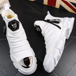 Yeni Küçük Beyaz Ayakkabı Erkekler Cowhide Tahta Ayakkabıları Artı Kadife Sıcak Yan Fermuar Eğilim Çınlama Spor Ayakkabıları Büyük Boyut Ayakkabı A2