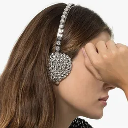 Creative Luxury Heart Rhinestone Ear Muffs Head Smycken för kvinnor Bling Crystal Headband Hair Hoop Headphone Accessorie