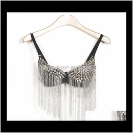 Apparel Drop Leverans 2021 Punk Tassel Rivet Bra Underkläder Toppar DJ Sexy Pole Belly Dancing Sequins Party Dancer DS Kostym Hip-Hop Nightclub