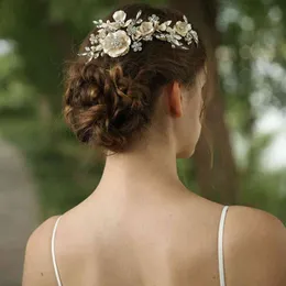 Delicate Floral Wedding Comb Crown Light gold color Bridal Crystal Headpiece Hair Jewelry For Women Party Prom