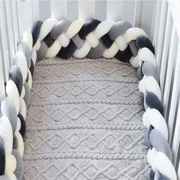 200M Baby Bed Bumper born Crib Bumper 4 Braided Knot Baby Crib Bumper Protector with Pillow CushionCunas Para El Bebe 210812
