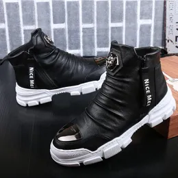 2021 Mężczyźni Moda Casual Botki Sprężyna Jesień Stado Skórzane Metalowa Dekoracja Buty Jazda Wysokie Top Hip Buty H2