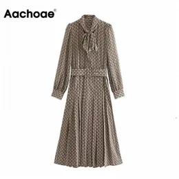 Aachoae Frauen Elegantes Langes Kleid mit Gürtel Kette Print Fliege Hals Büro Dame Hemd Ärmel Plissee Vestidos 210623