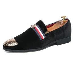 Casual Män Luxurys Klänning Skor Sommar Andas Mäns Designer Loafers Läder Sko Sapato Masculino Zapatos Hombre 38-47