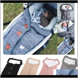 Kreş Yatak Bebek Çocukları Annelik Damla Teslimat 2021 Doğumlu bebek çantası kış sıcak zarf uyku tulumları bebek düğmesi örgü kundak sargı strol
