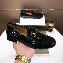 2022 高品質フォーマルドレスシューズ男性のための黒の本革の靴ポインテッドトゥメンズビジネス明るい肌オックスフォードカジュアルシューズ