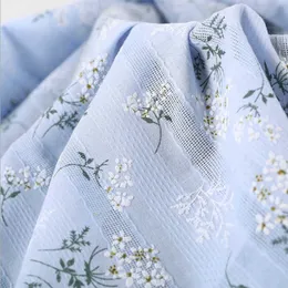 シャツドレスのための100cm * 140cmのエレガントな花のレースの刺繍の綿織物素材210702