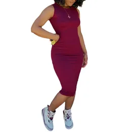 Women Summer Normcore/Minimalist Dress Sleeveless Tank Solid Color Round Neck High Waist Knee-length 210522