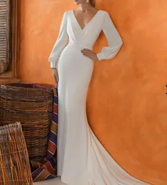 V Neck einfache Meerjungfrau Hochzeitskleider Böhmische Illusion Mieder durch den Rücken lange Ärmel Sweep Zug Beach Brautkleid Mitte gemacht