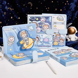 メモ帳iimeetuかわいい宇宙飛行士漫画のキャラクターハンド元帳の肥厚したメモ帳プラン磁気バックル98シートB6