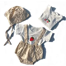 Kläder Body Cotton Cherry Girls Bodysuits med Baby Söt Strap Short Two-Pistass Sleeve 210417